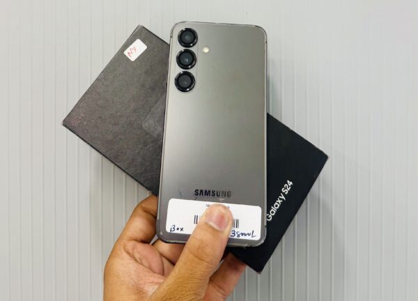 SAMSUNG S24 - 8/256 GB